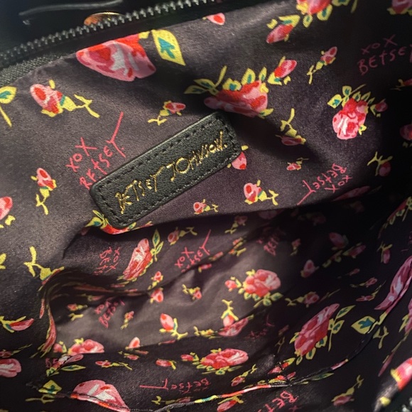 Like New! Betsey Johnson satchel - Picture 5 of 16